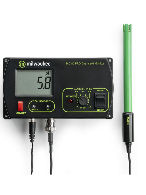 Milwaukee MC110 pH meter