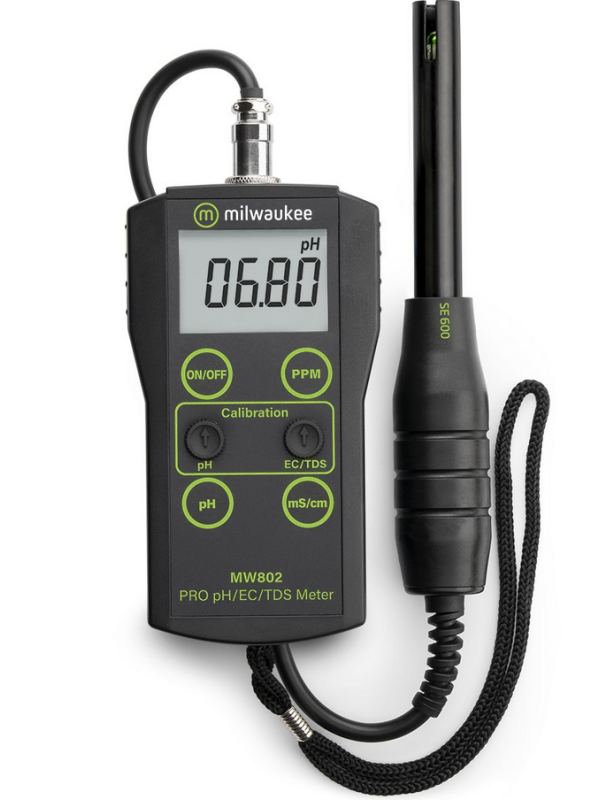 Milwaukee MW802 pH EC combimeter